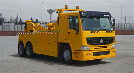 重汽豪沃前四后八拖吊聯(lián)體重型清障車(chē) 廈工楚勝的專(zhuān)用汽車(chē)制造實(shí)力
